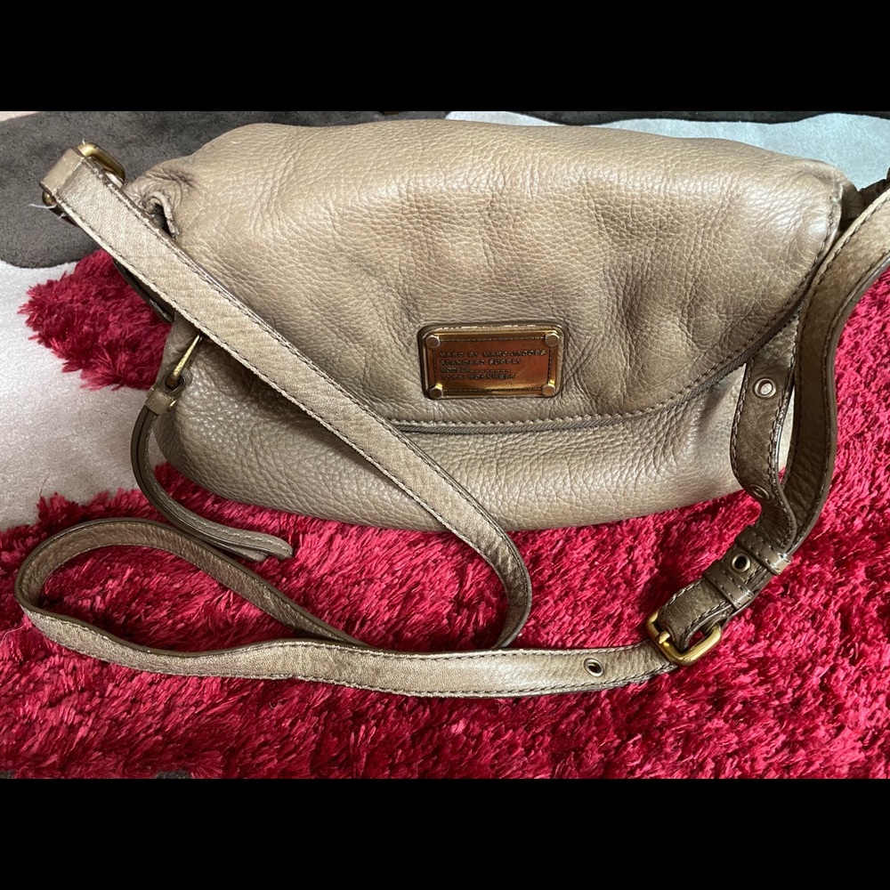 Marc Jacobs Sling Bag - Picture 5 of 5